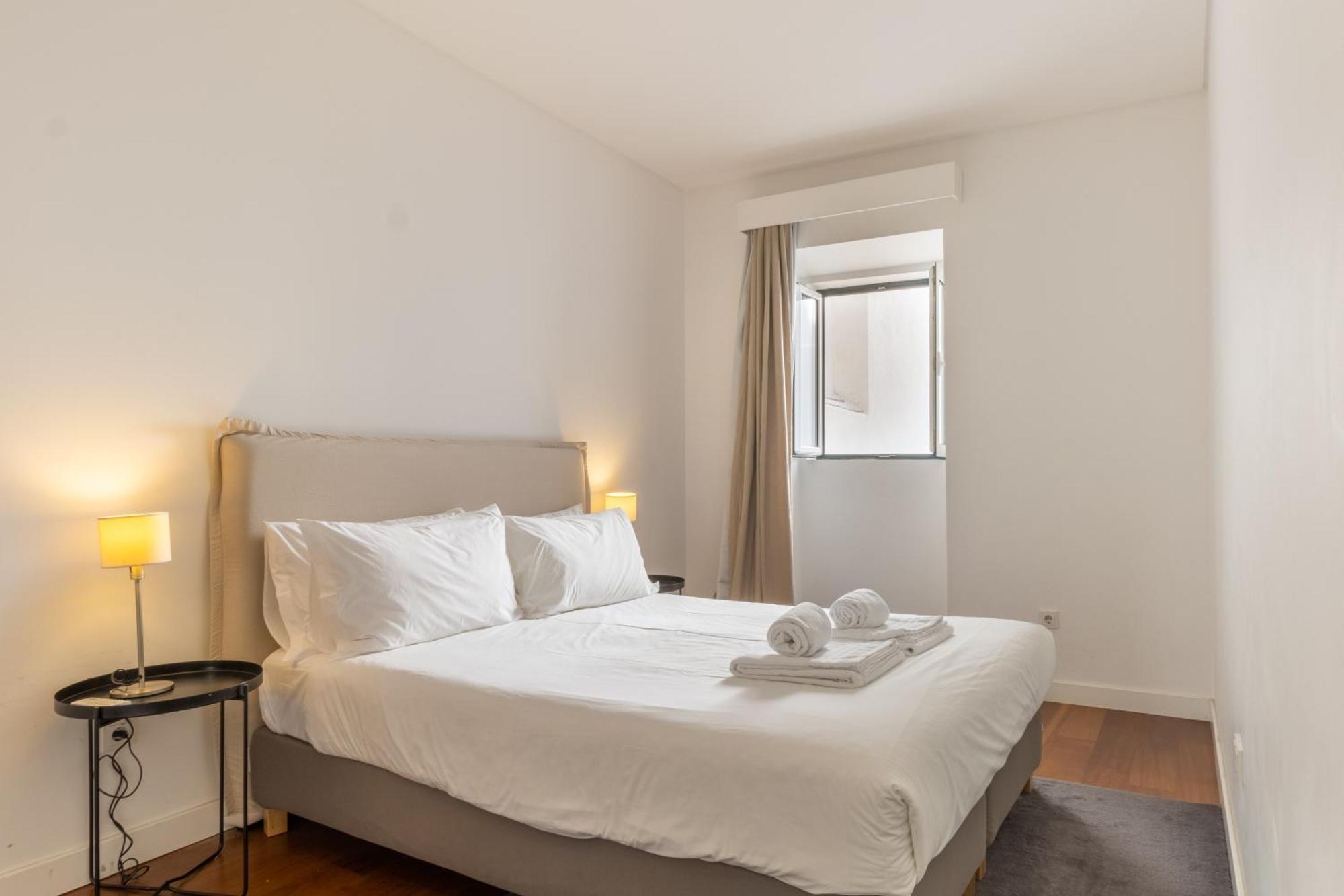 Appartement Modern 3Br, Terrace, Ac/Heating & Self Check-In à Lisboa Extérieur photo