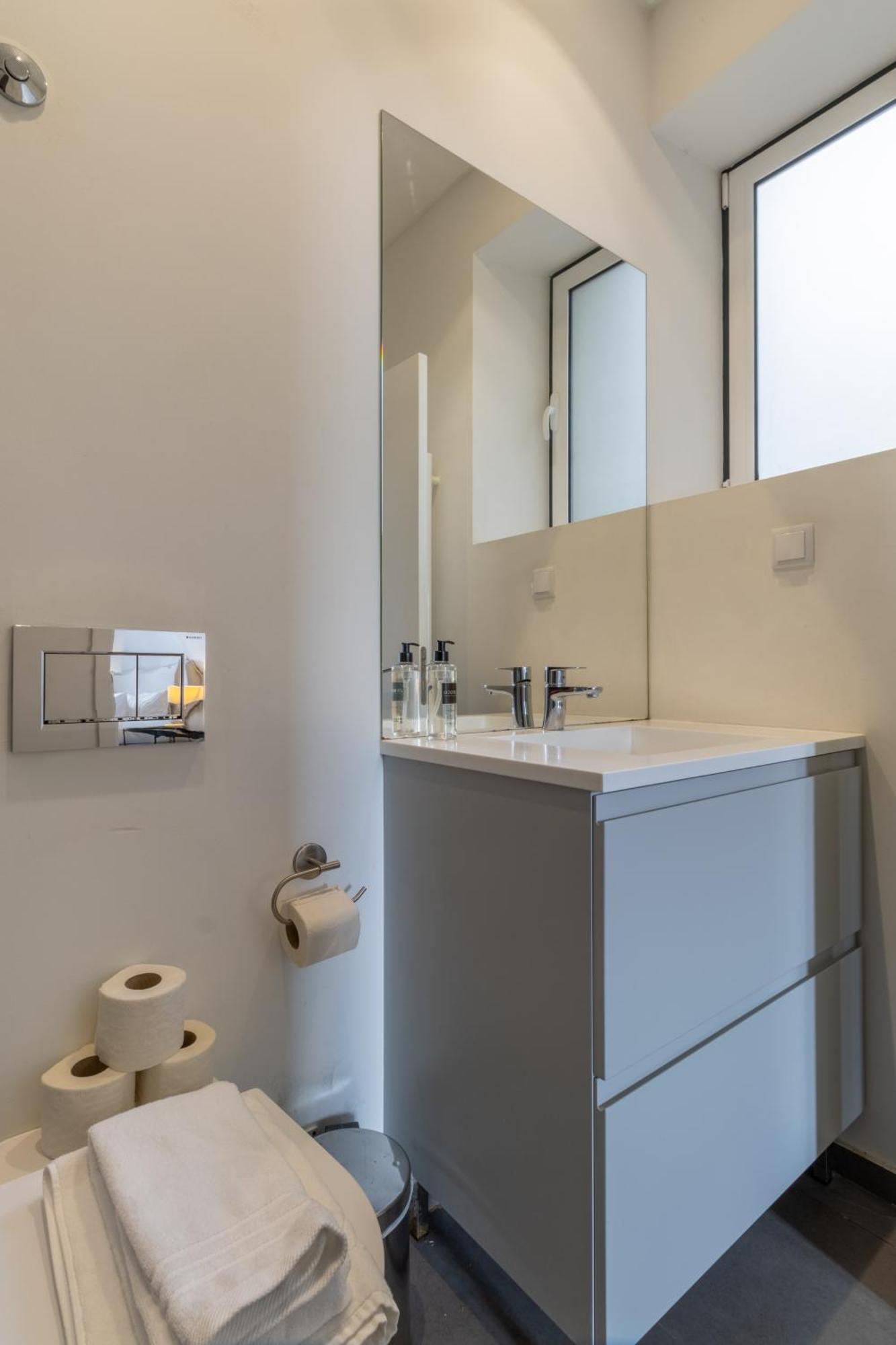 Appartement Modern 3Br, Terrace, Ac/Heating & Self Check-In à Lisboa Extérieur photo